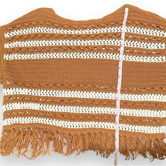 Lou & Grey Knit Fringe Sweater. Never worn, like new. - Picture 4 of 4